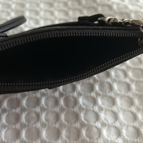 Coach, leather and canvas signature C wristlet - Picture 4 of 5